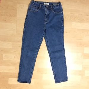 ⭕️SOLD ON DEPOP⭕️ Mom Jeans Cropped